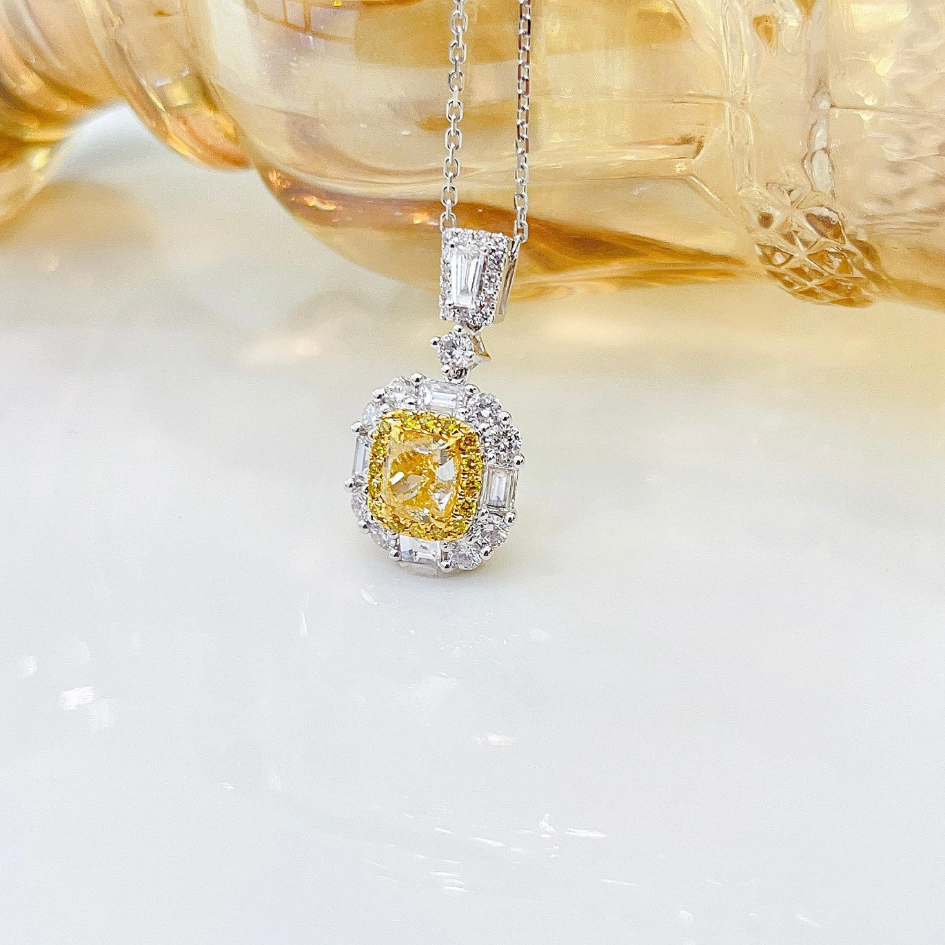 18K Yellow Gold Diamond Cushion-Cut Trapezoid Pendant Necklace with AGL Certificate - Yellow Diamond Necklace