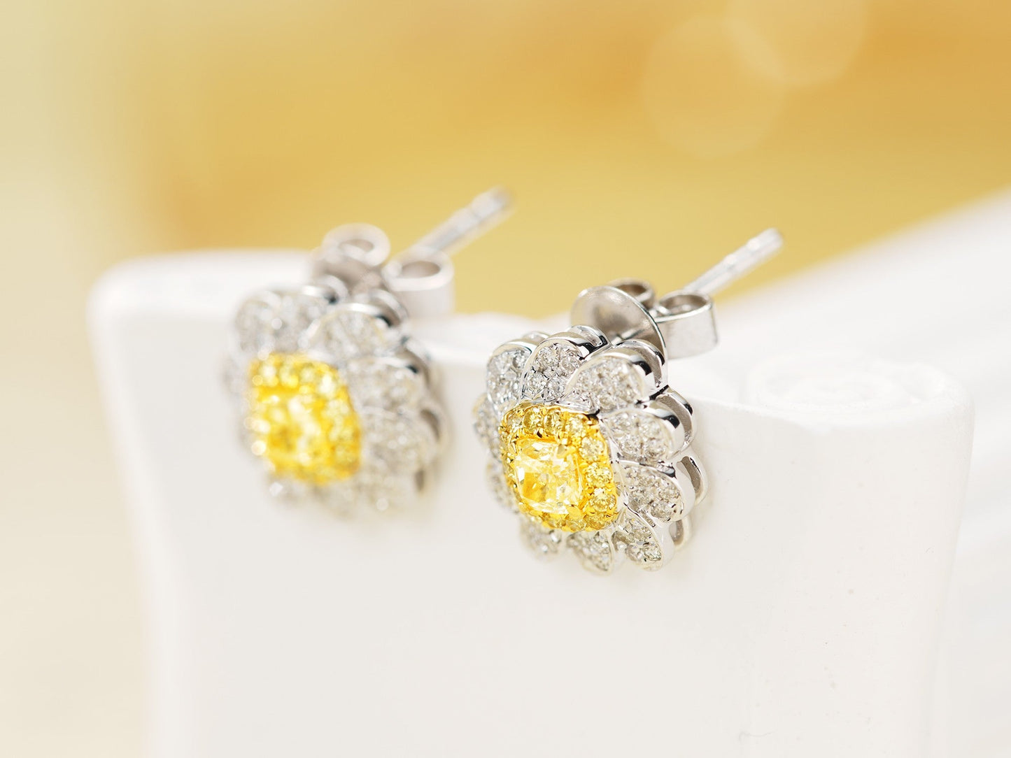 18K Yellow Gold Diamond Cushion Flower Stud Earrings - Jeweler.Jewelry