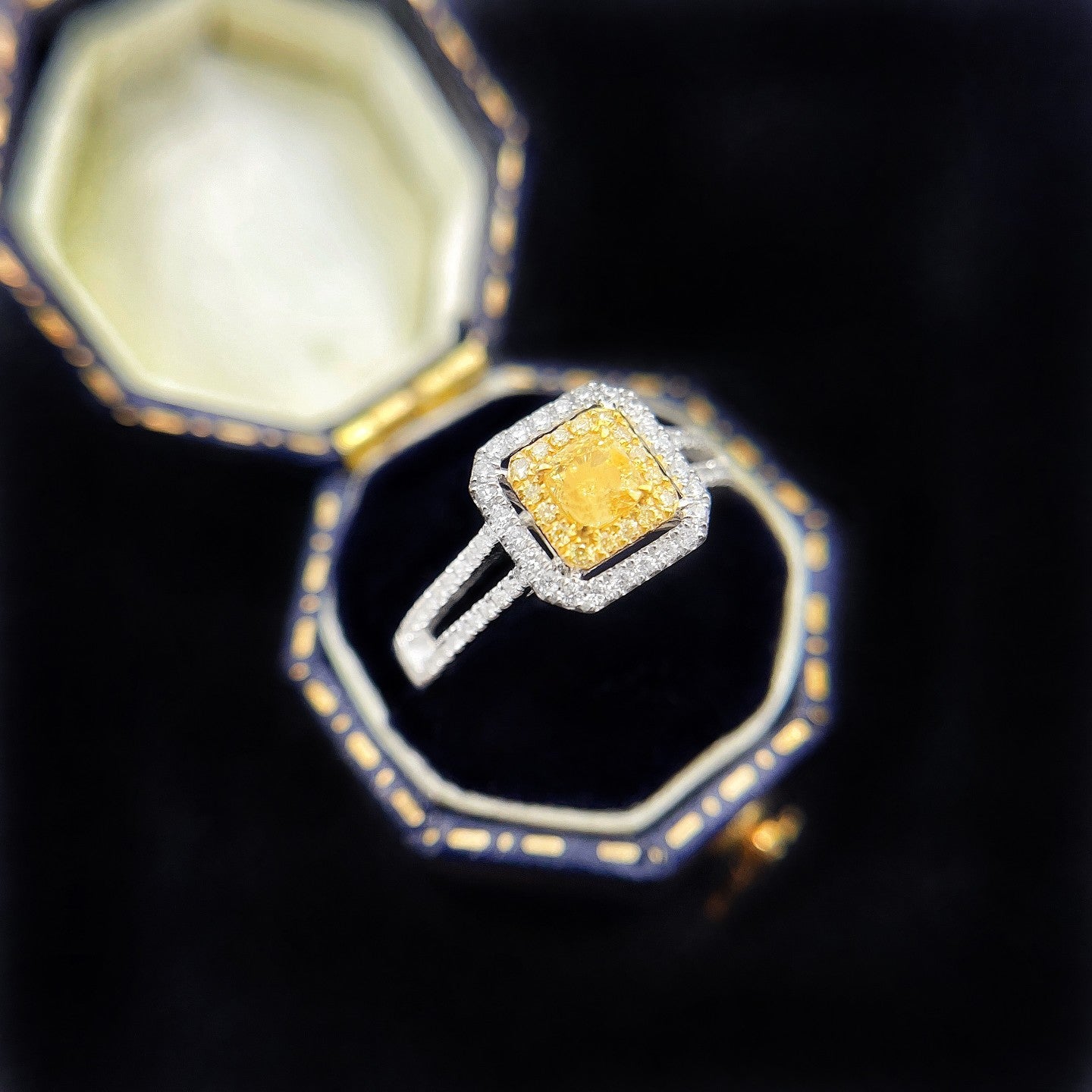 18K Yellow Gold Diamond Cushion Hollow Ring - Premium Jewelry - Yellow Diamond Ring