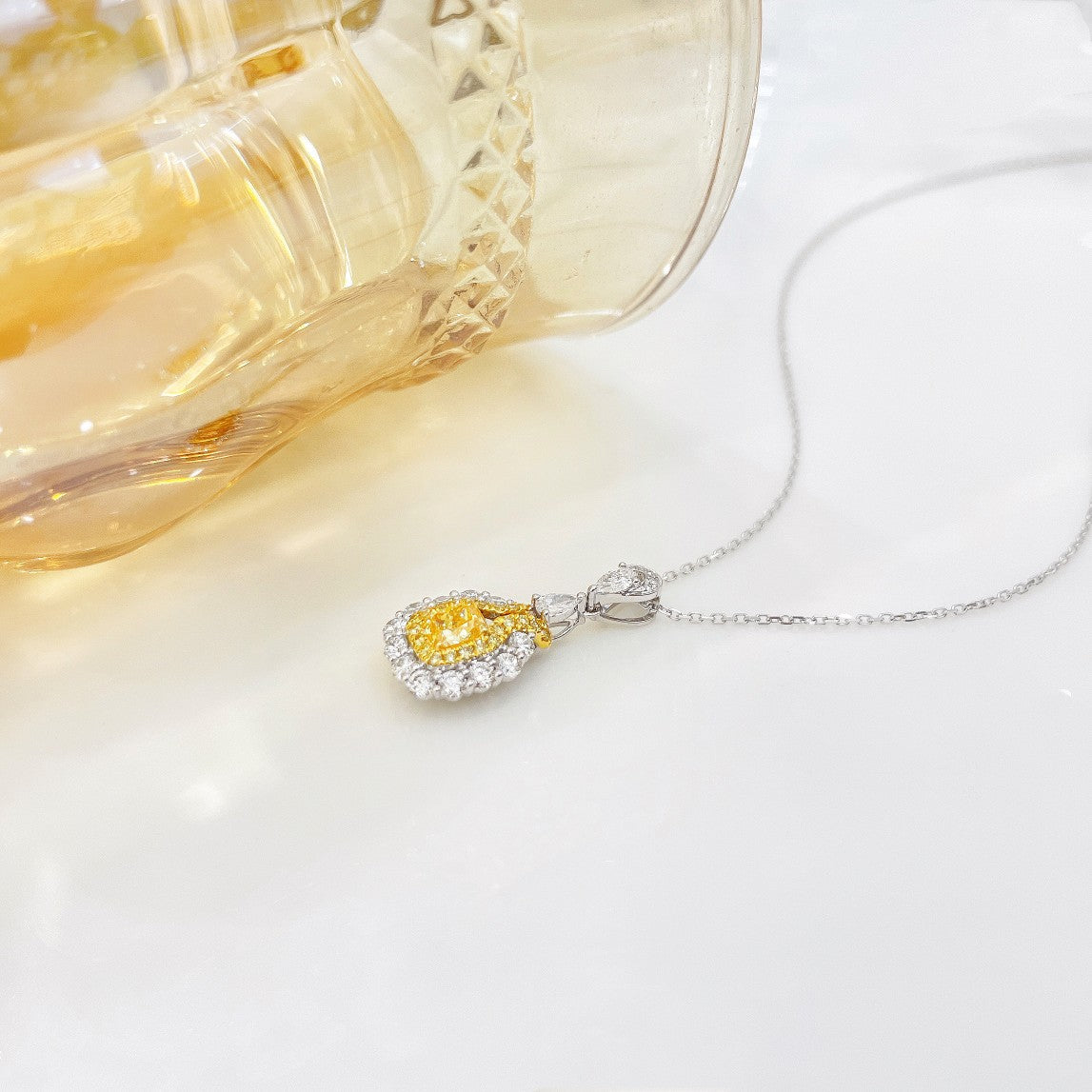 18K Yellow Gold Diamond Cushion-Shaped Bi-Color Double Teardrop Necklace - Yellow Diamond Necklace