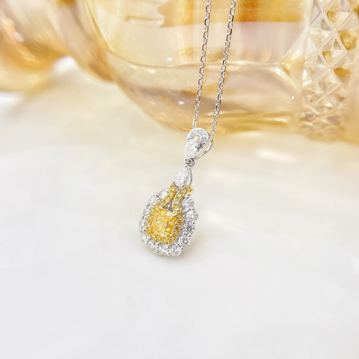 18K Yellow Gold Diamond Cushion-Shaped Bi-Color Double Teardrop Necklace - Yellow Diamond Necklace