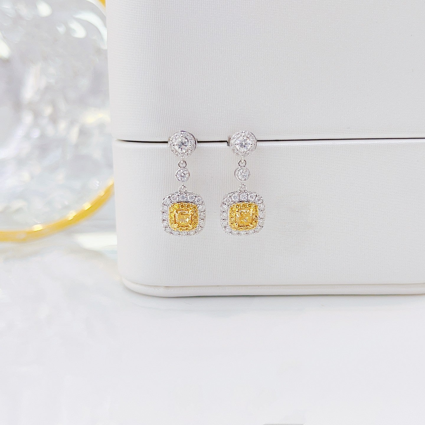 18K Yellow Gold Diamond Cushion-Shaped Bubble Earrings with Pavé Setting Jeweler.Jewelry