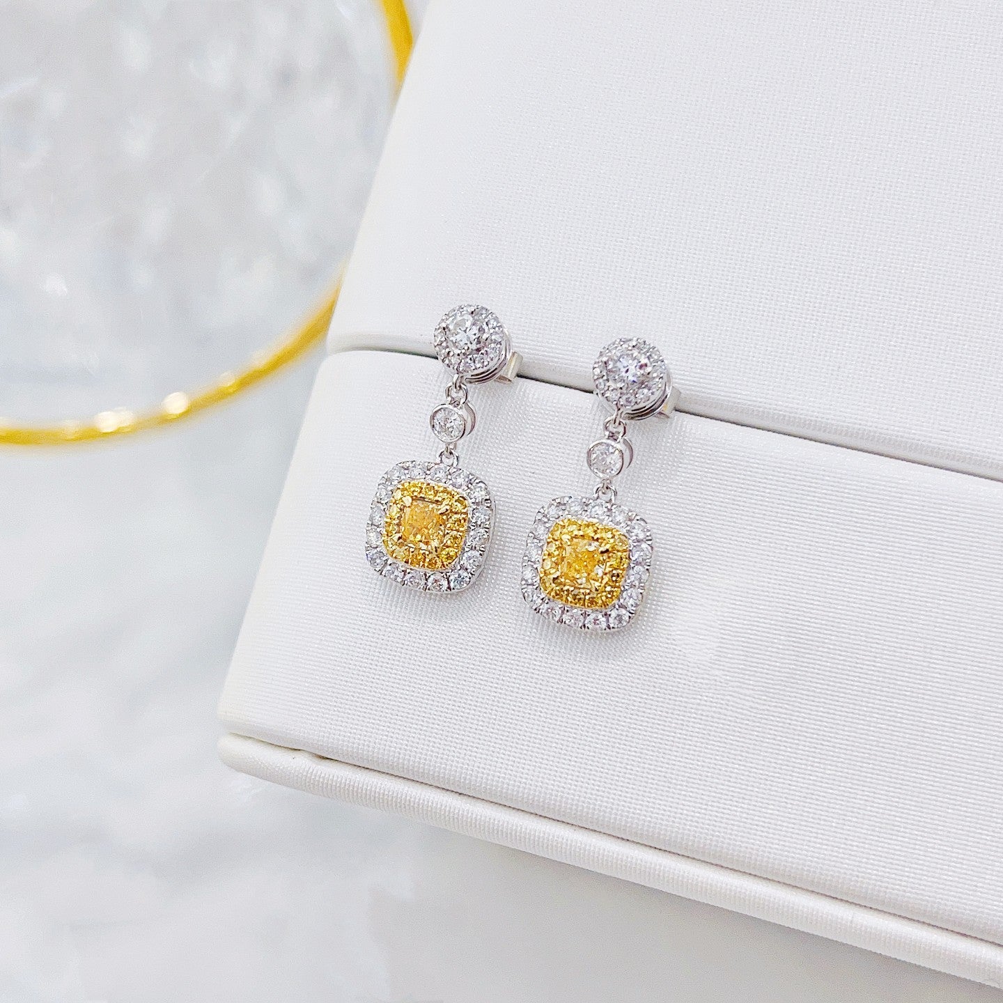 18K Yellow Gold Diamond Cushion-Shaped Bubble Earrings with Pavé Setting Jeweler.Jewelry