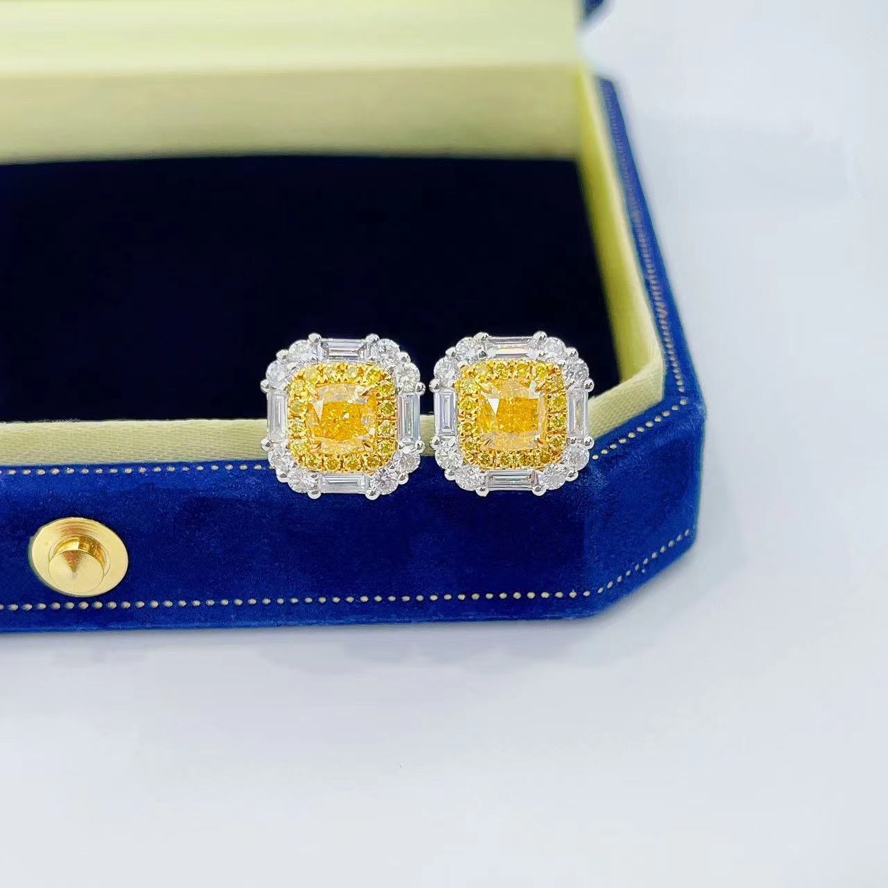 18K Yellow Gold Diamond Cushion & Trapezoid Stud Earrings - Jeweler.Jewelry