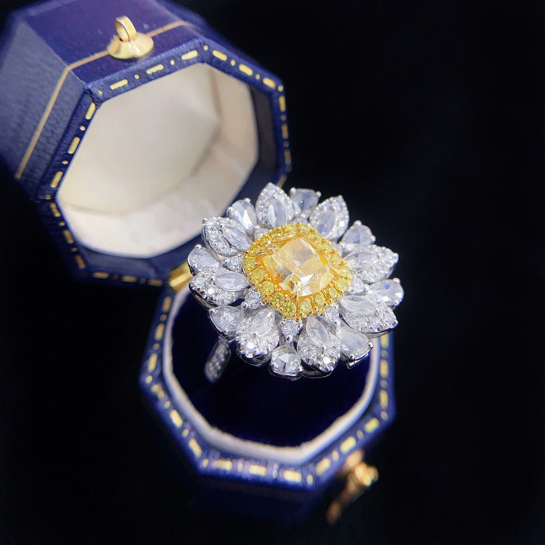 18K Yellow Gold Diamond Daisy Pendant/Ring Two-Way Wear Jewelry - Yellow Diamond Ring