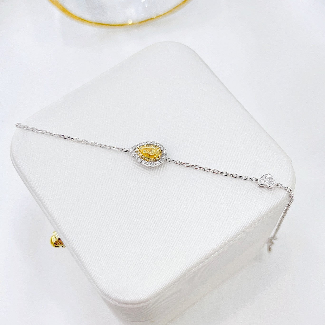 18K Yellow Gold Diamond Double-Wrapped Drop Pendant Jewelry - Yellow Diamond Bracelet