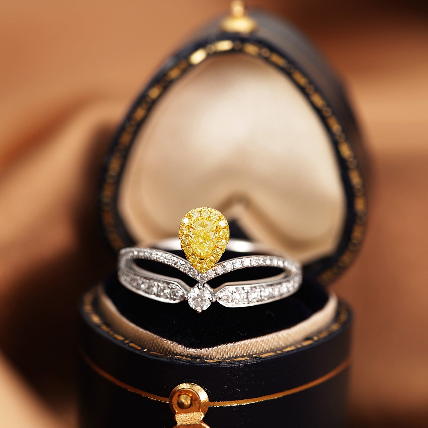 18K Yellow Gold Diamond Drop Chaumet-Inspired Ring | Luxurious Jewelry - Yellow Diamond Ring