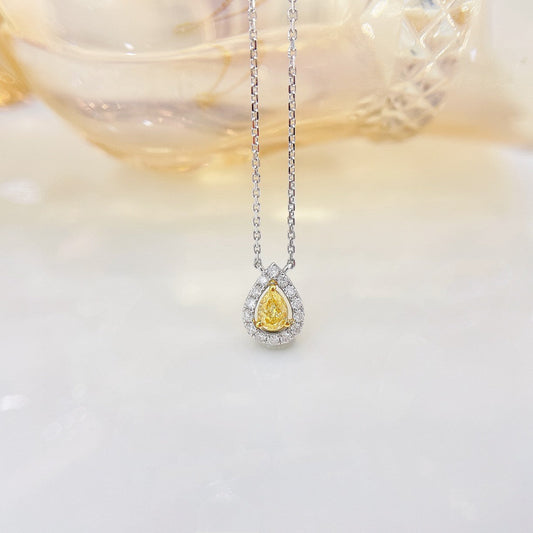 18K Yellow Gold Diamond Drop Necklace - Elegant Jewelry Piece - Yellow Diamond Necklace