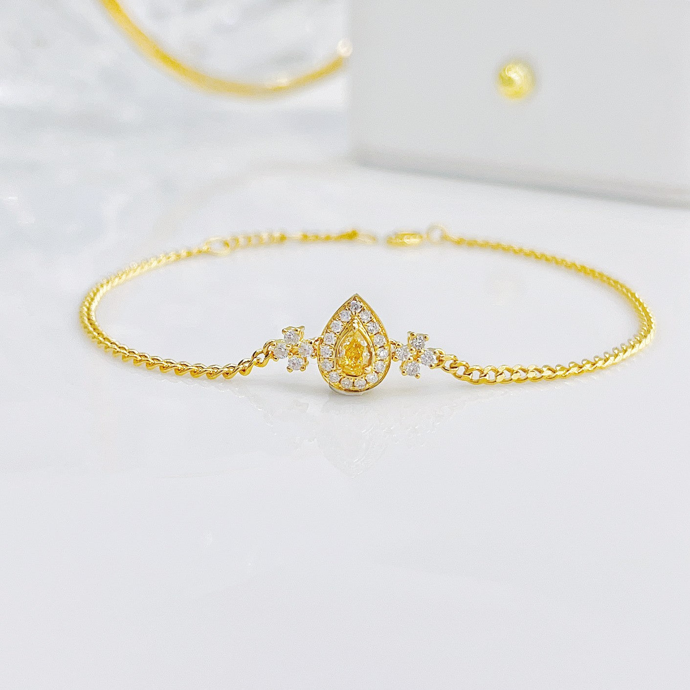 18K Yellow Gold Diamond Drop Pendant Bracelet - SL068-Y - Yellow Diamond Bracelet