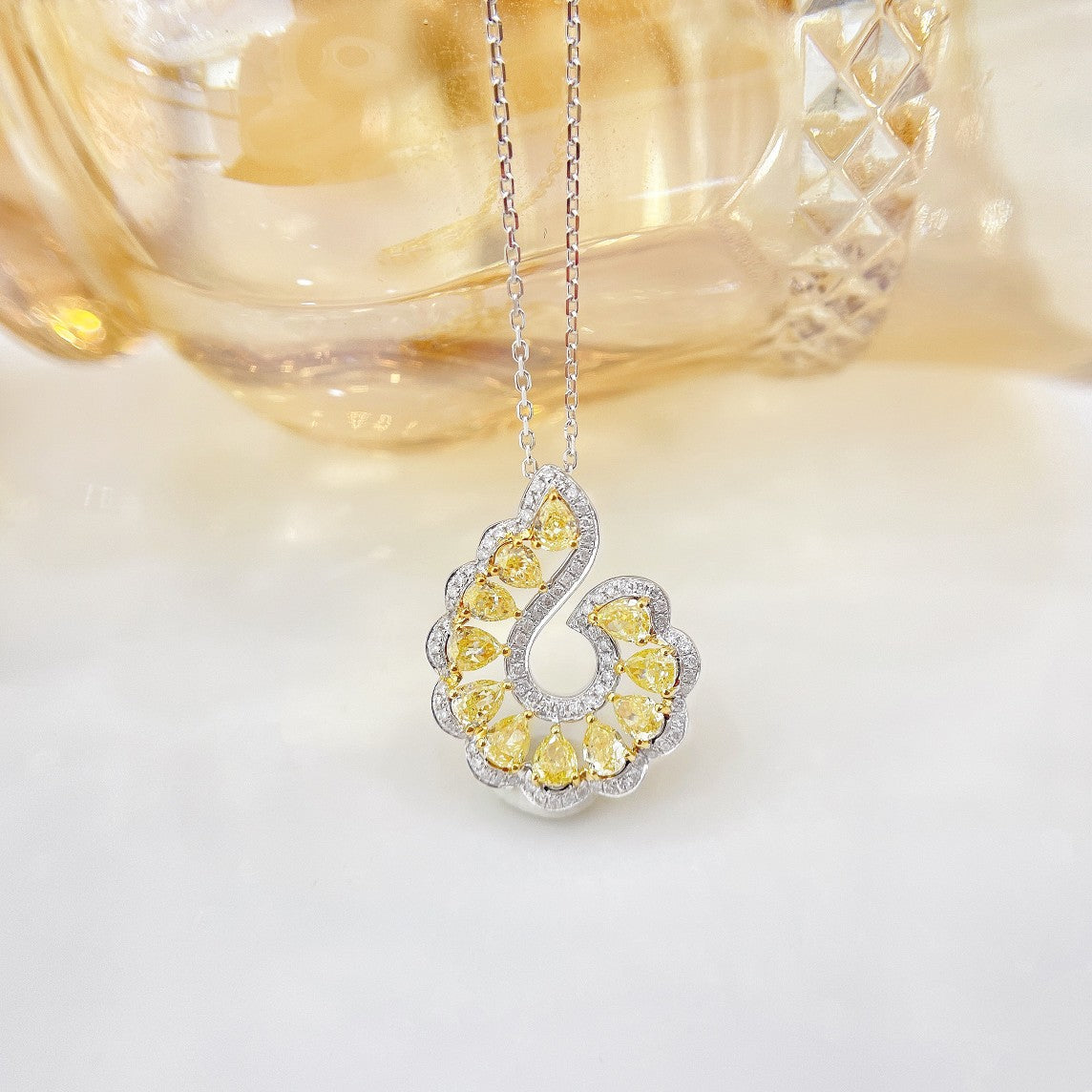 18K Yellow Gold Diamond Drop Pendant Necklace - Jewelry Gem - Yellow Diamond Necklace