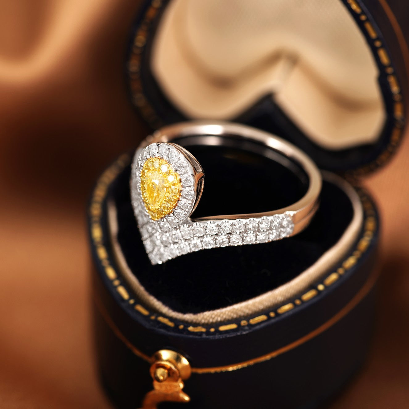 18K Yellow Gold Diamond Drop V Ring - Luxury Jewelry - Yellow Diamond Ring