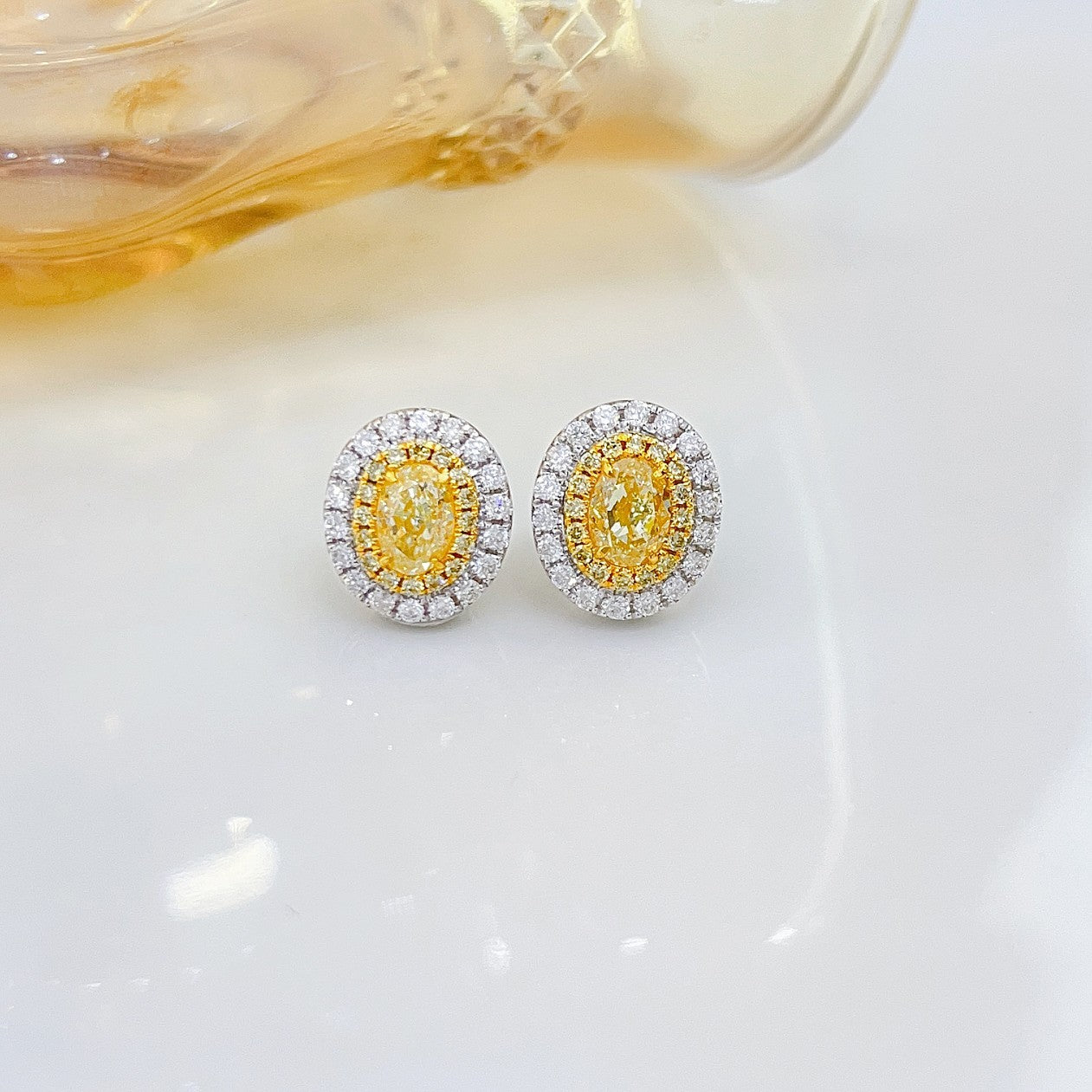 18K Yellow Gold Diamond Ellipse Cluster Earrings - ED014-Y - Jeweler.Jewelry