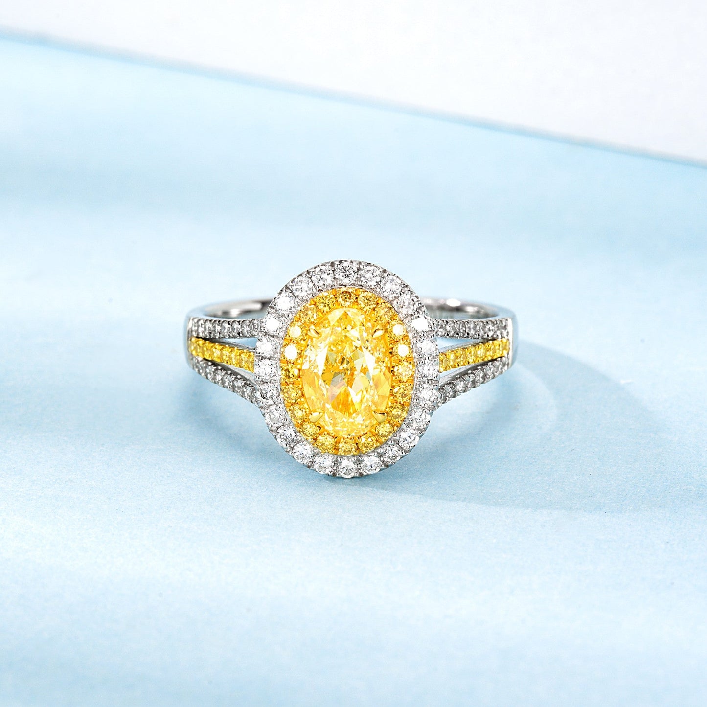 18K Yellow Gold Diamond Ellipse Color-Separated Ring with AGL Certificate - Yellow Diamond Ring