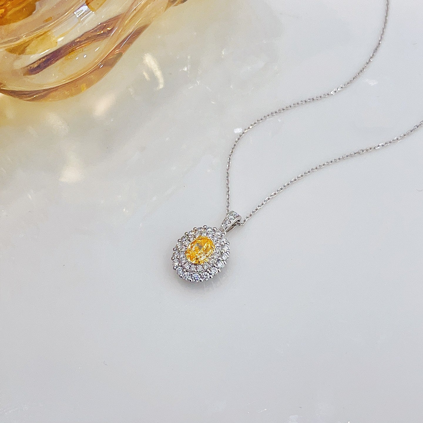 18K Yellow Gold Diamond Ellipse Pendant Necklace - Luxurious Jewelry - Yellow Diamond Necklace