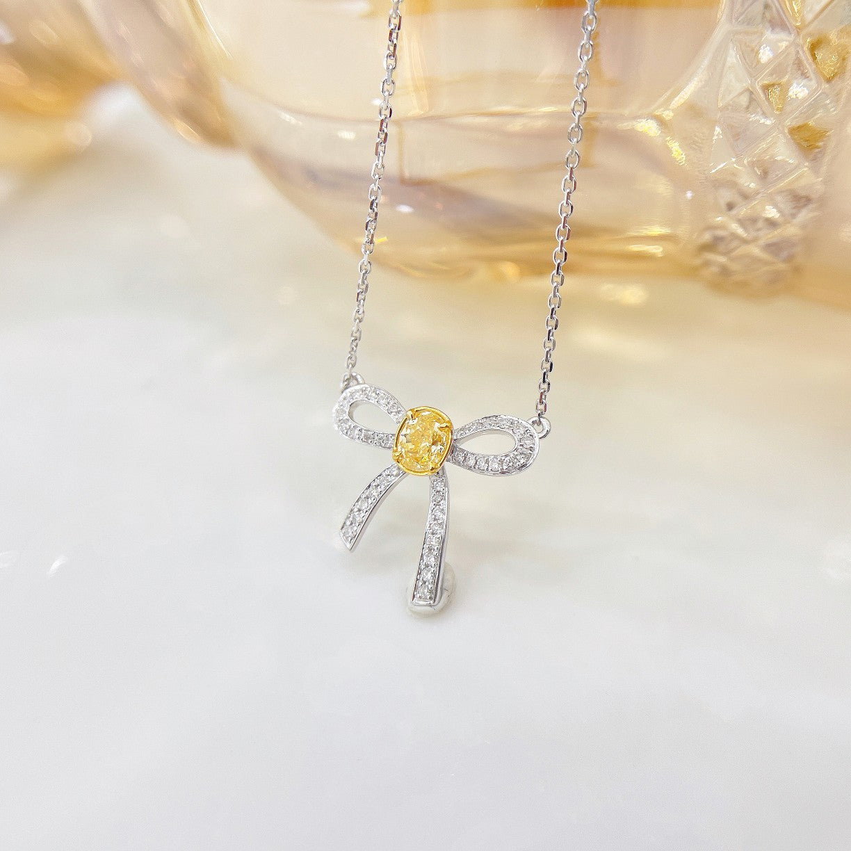 18K Yellow Gold Diamond Elliptical Bowknot Necklace - Elegant Jewelry Piece - Yellow Diamond Necklace