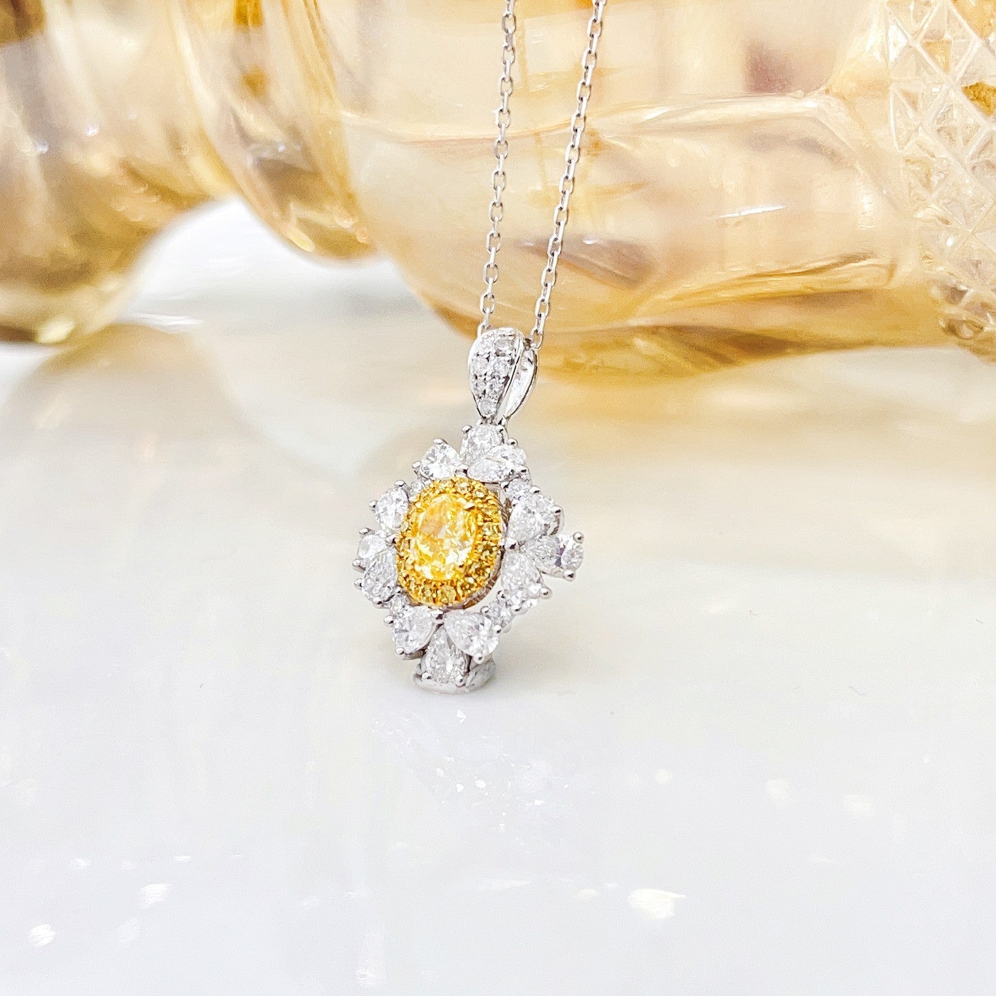 18K Yellow Gold Diamond Elliptical Pendant with Teardrop Clover Design - Luxurious Jewelry - Yellow Diamond Necklace