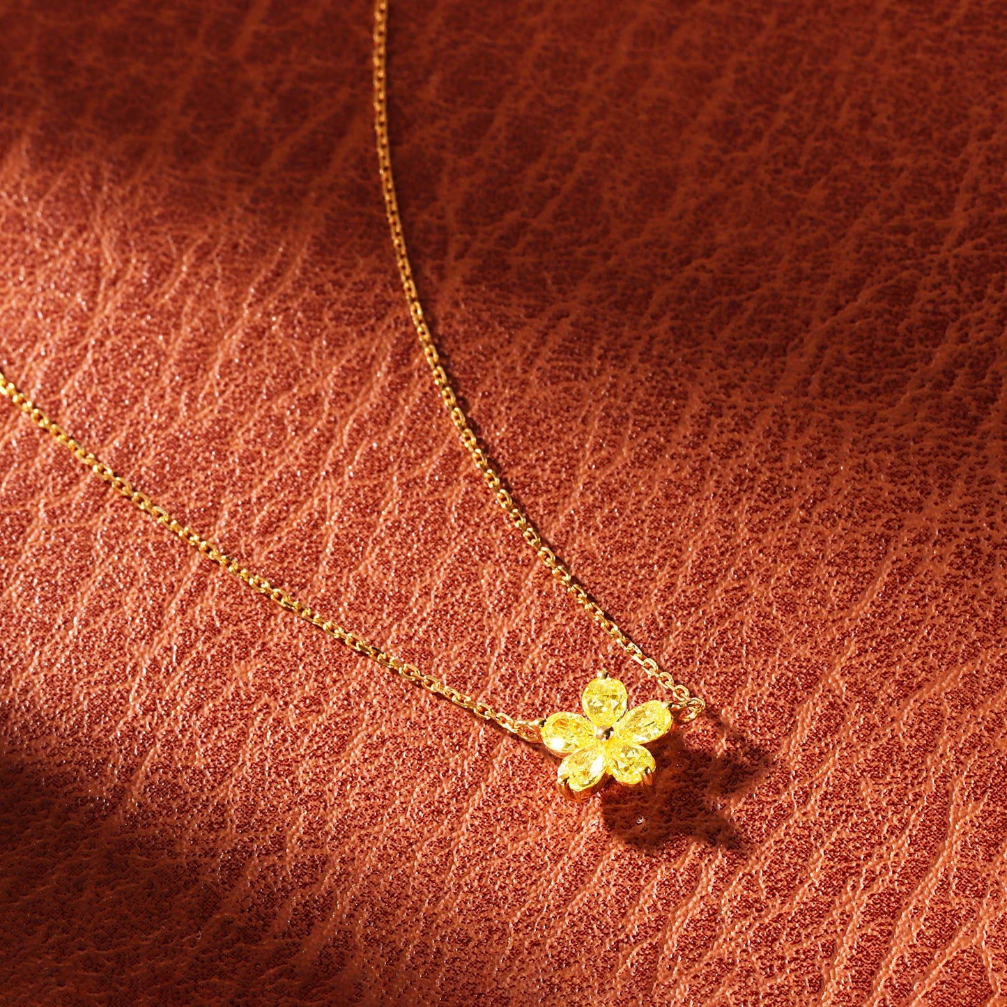 18K Yellow Gold Diamond Five-Flower Necklace - Luxurious Jewelry - Yellow Diamond Necklace