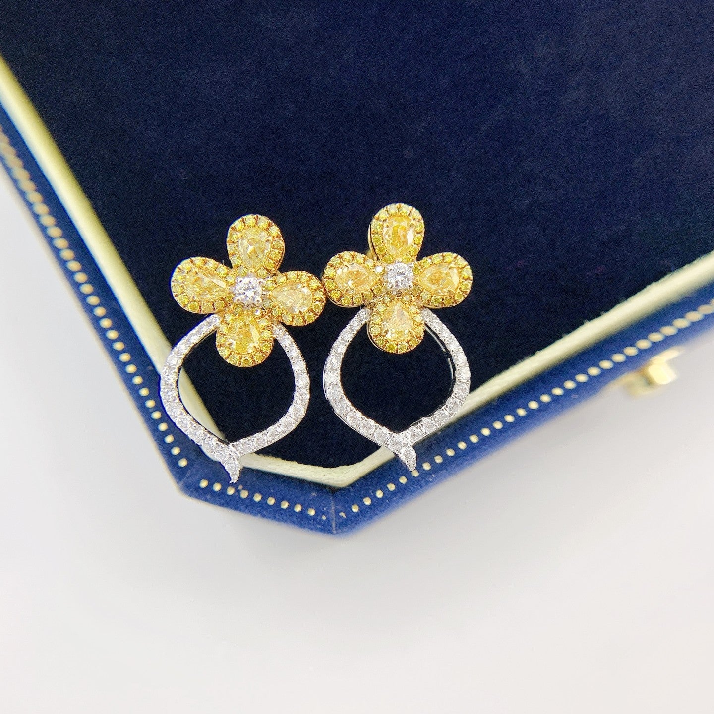 18K Yellow Gold Diamond Four-Leaf Clover Earrings - ED032-Y - Jeweler.Jewelry