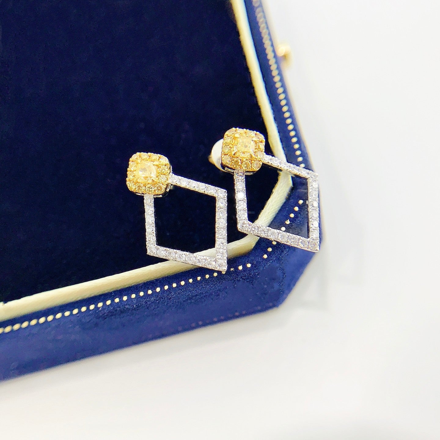 18K Yellow Gold Diamond Geometric Earrings - ED035-Y - Jeweler.Jewelry