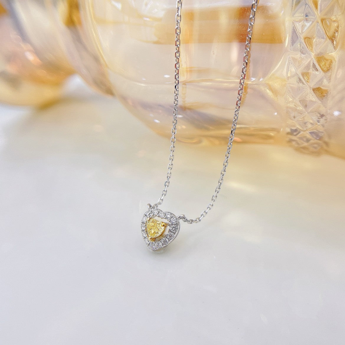 18K Yellow Gold Diamond Heart Necklace - Exquisite Jewelry Piece - Yellow Diamond Necklace