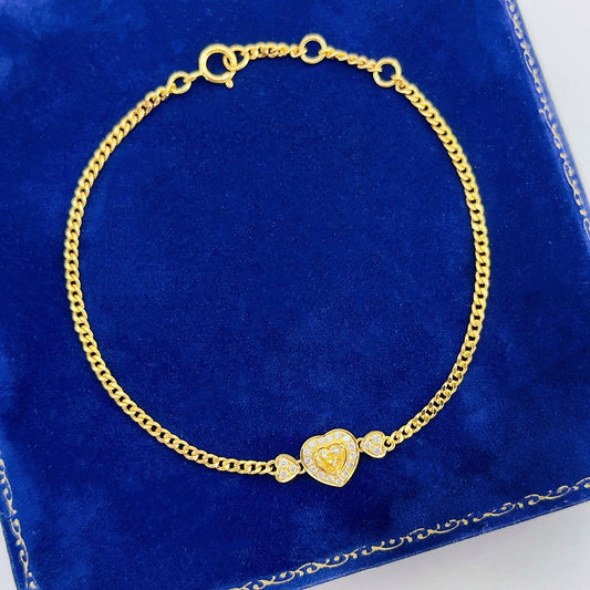 18K Yellow Gold Diamond Heart Shape Bracelet - Elegant Jewelry Piece - Yellow Diamond Bracelet