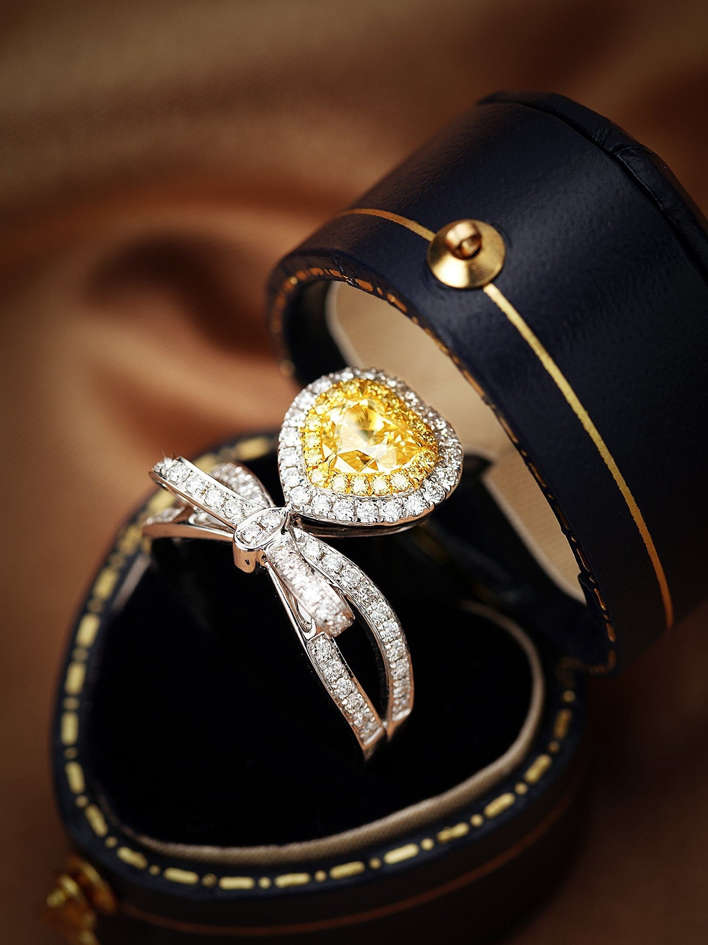 18k Yellow Gold Diamond Heart-Shaped Chaumet Ring | Premium Jewelry - Yellow Diamond Ring