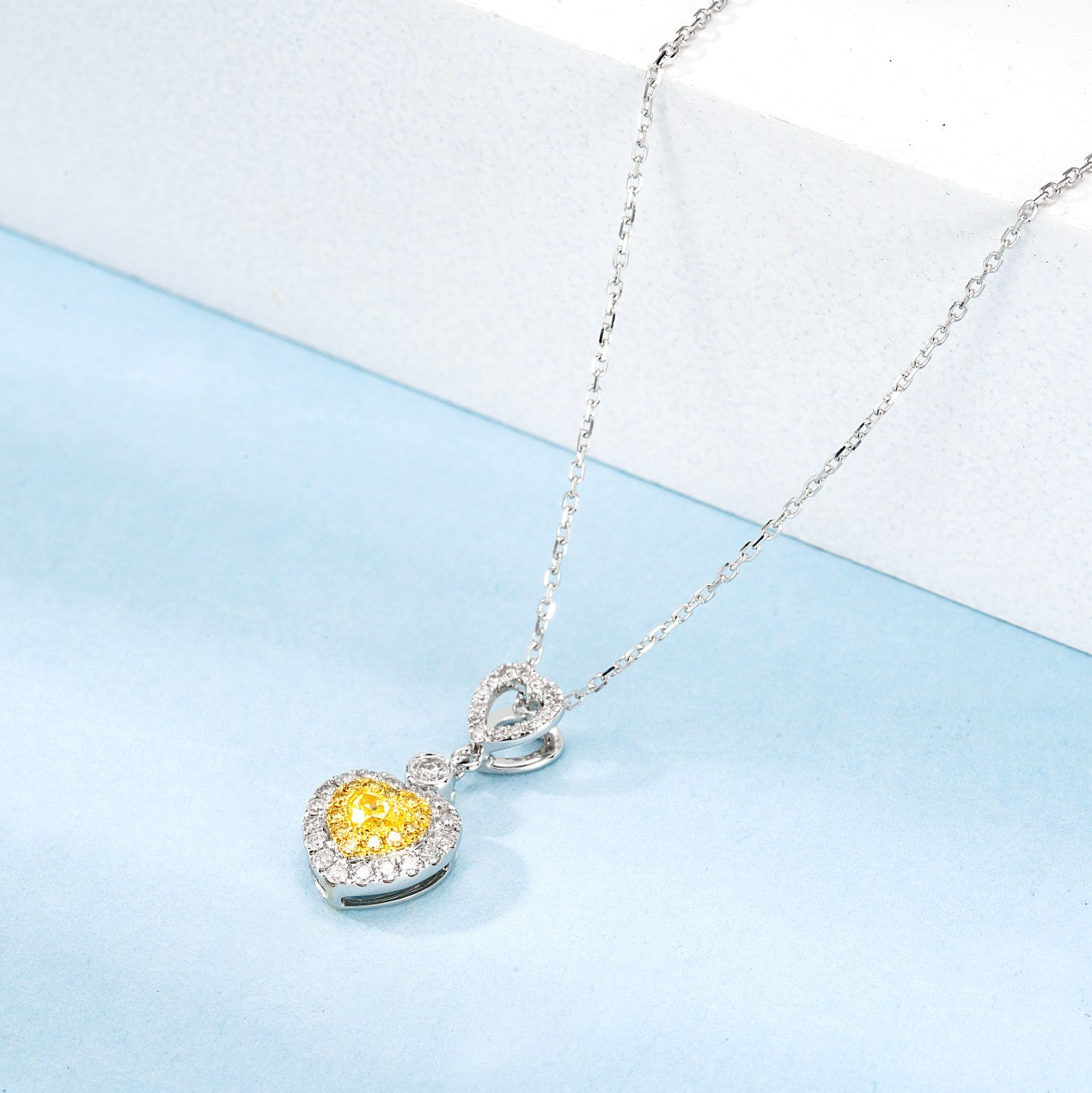 18K Yellow Gold Diamond Heart-Shaped Hollow Bubble Necklace - Exquisite Jewelry - Yellow Diamond Necklace