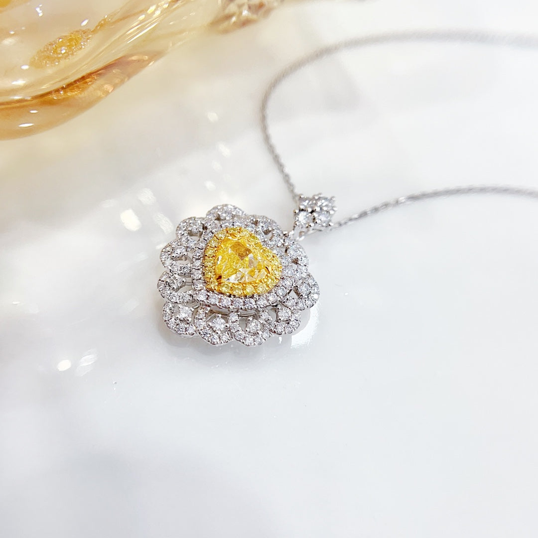 18K Yellow Gold Diamond Heart-Shaped Hollow Necklace with AGL Certificate - Yellow Diamond Necklace