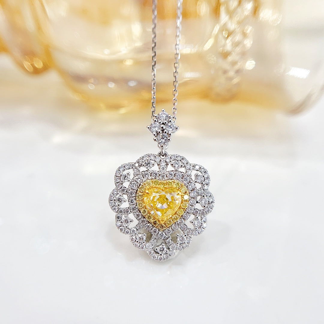 18K Yellow Gold Diamond Heart-Shaped Hollow Necklace with AGL Certificate - Yellow Diamond Necklace