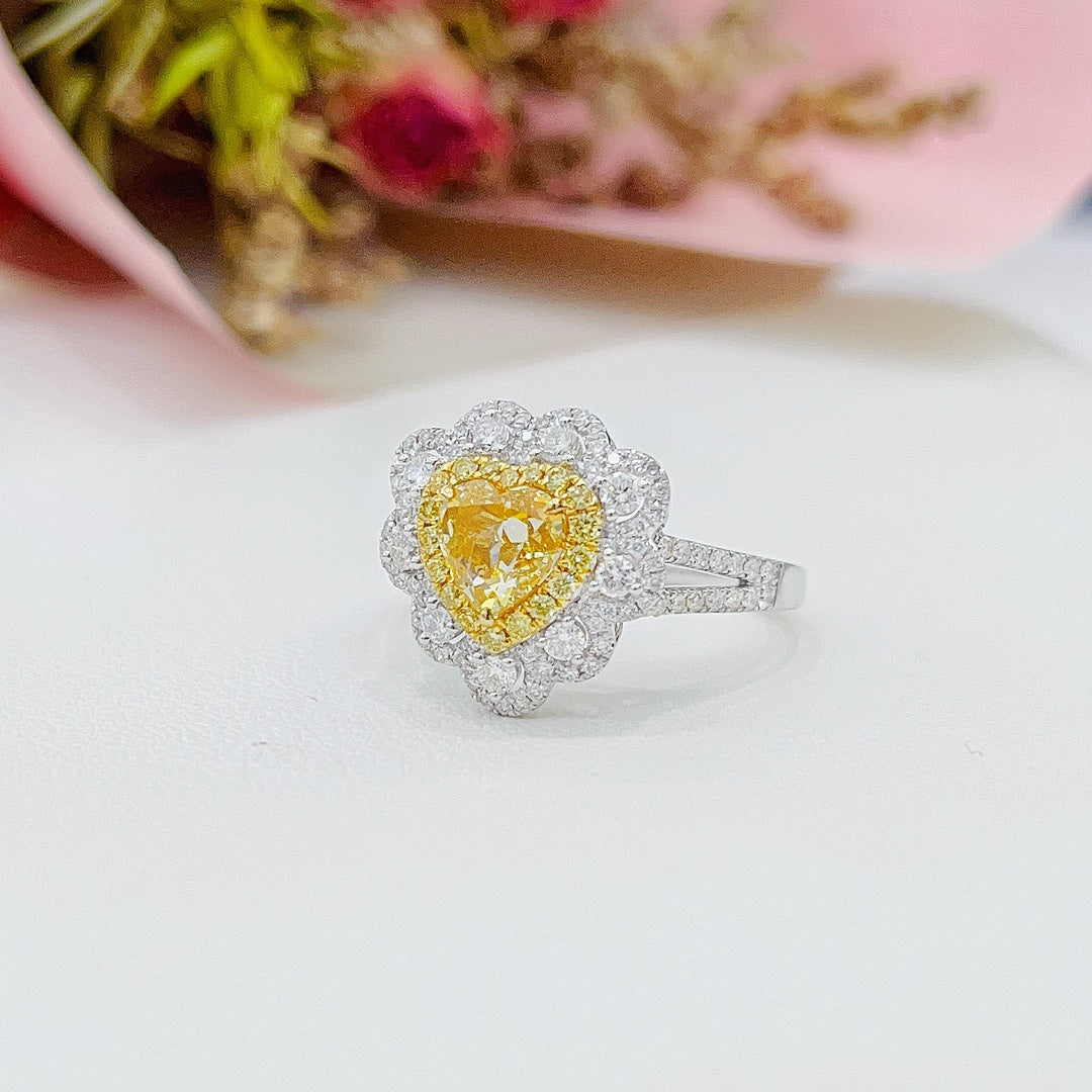 18K Yellow Gold Diamond Heart-Shaped Lace Hollow Ring with AGL Certificate - Yellow Diamond Ring