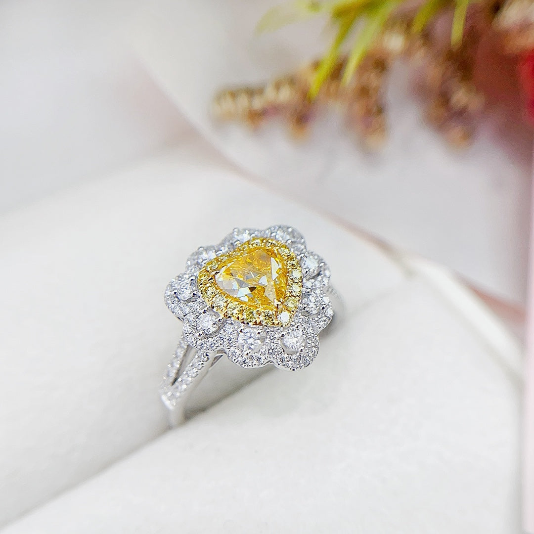 18K Yellow Gold Diamond Heart-Shaped Lace Hollow Ring with AGL Certificate - Yellow Diamond Ring