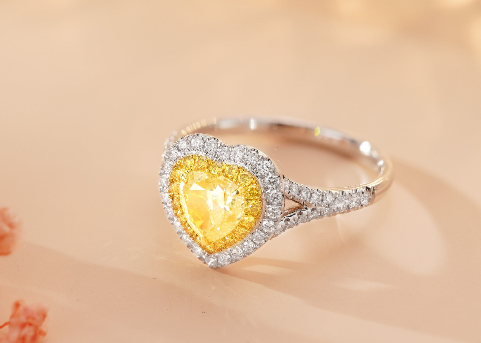 18K Yellow Gold Diamond Heart-Shaped Y-Arm Ring with AGL Certificate - Premium Jewelry - Yellow Diamond Ring