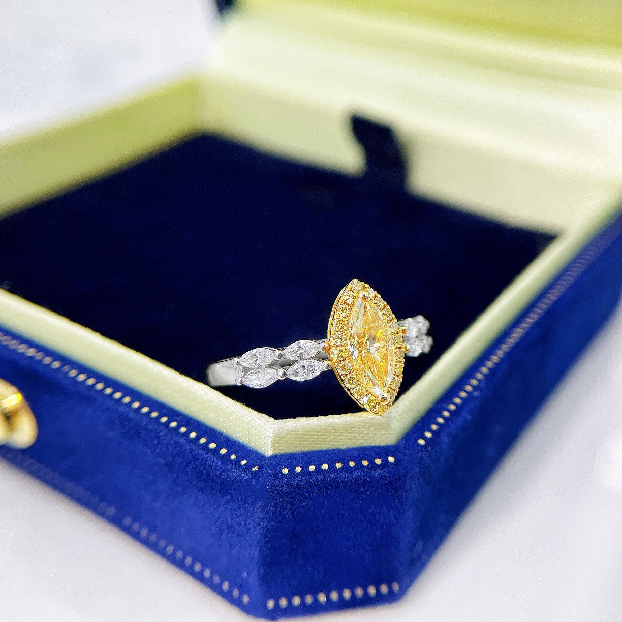 18K Yellow Gold Diamond Marquise Double-Arm Ring | Premium Jewelry - Yellow Diamond Ring