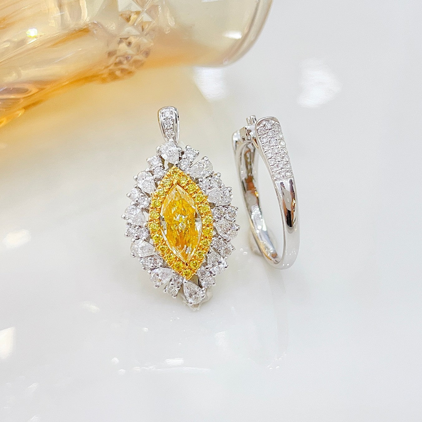 18K Yellow Gold Diamond Marquise Double-Wear Jewelry - Yellow Diamond Ring