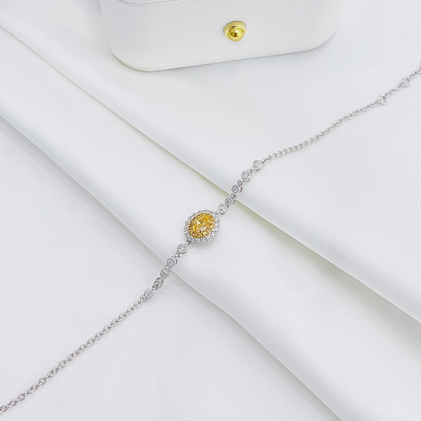 18K Yellow Gold Diamond Oval Bubble Bracelet - Luxury Jewelry - Yellow Diamond Bracelet