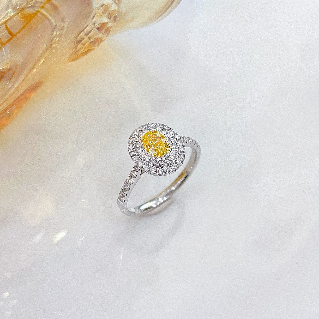 18K Yellow Gold Diamond Oval Cluster Ring - Luxurious Jewelry Piece - Yellow Diamond Ring