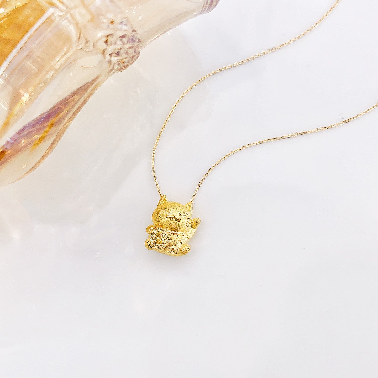 18K Yellow Gold Diamond Oval Lucky Cat Pendant Jewelry - Yellow Diamond Necklace