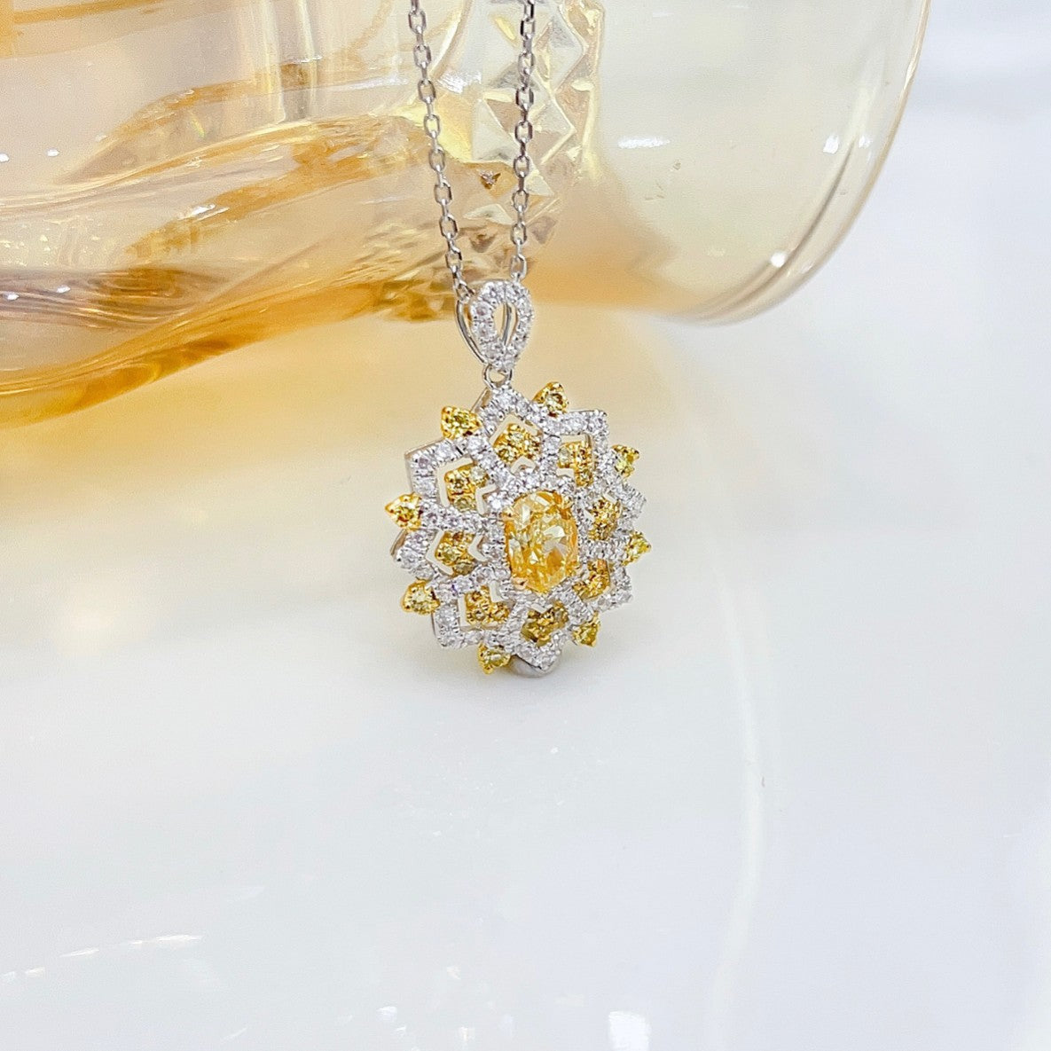 18K Yellow Gold Diamond Oval Split-Color Necklace | Elegant Jewelry Piece - Yellow Diamond Necklace