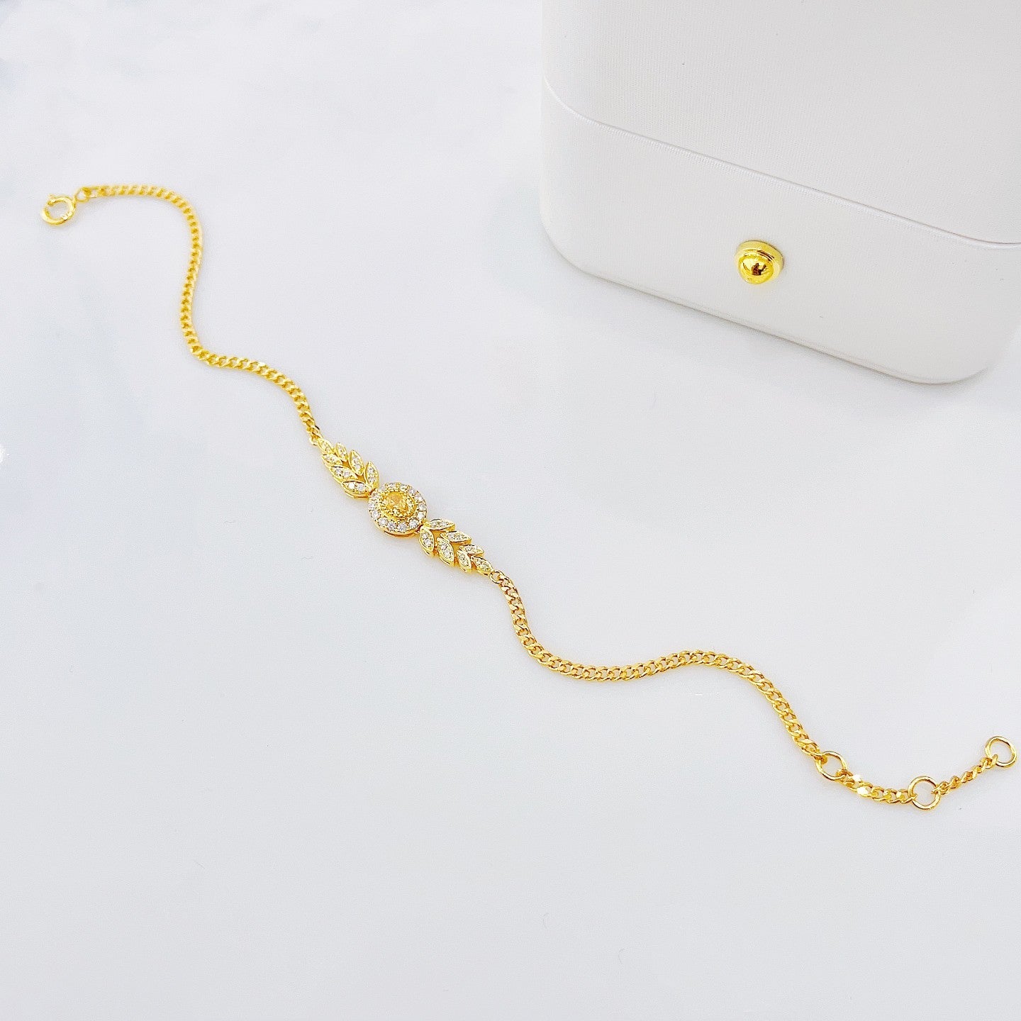 18K Yellow Gold Diamond Oval Wheat Chain Bracelet - Elegant Jewelry Piece - Yellow Diamond Bracelet