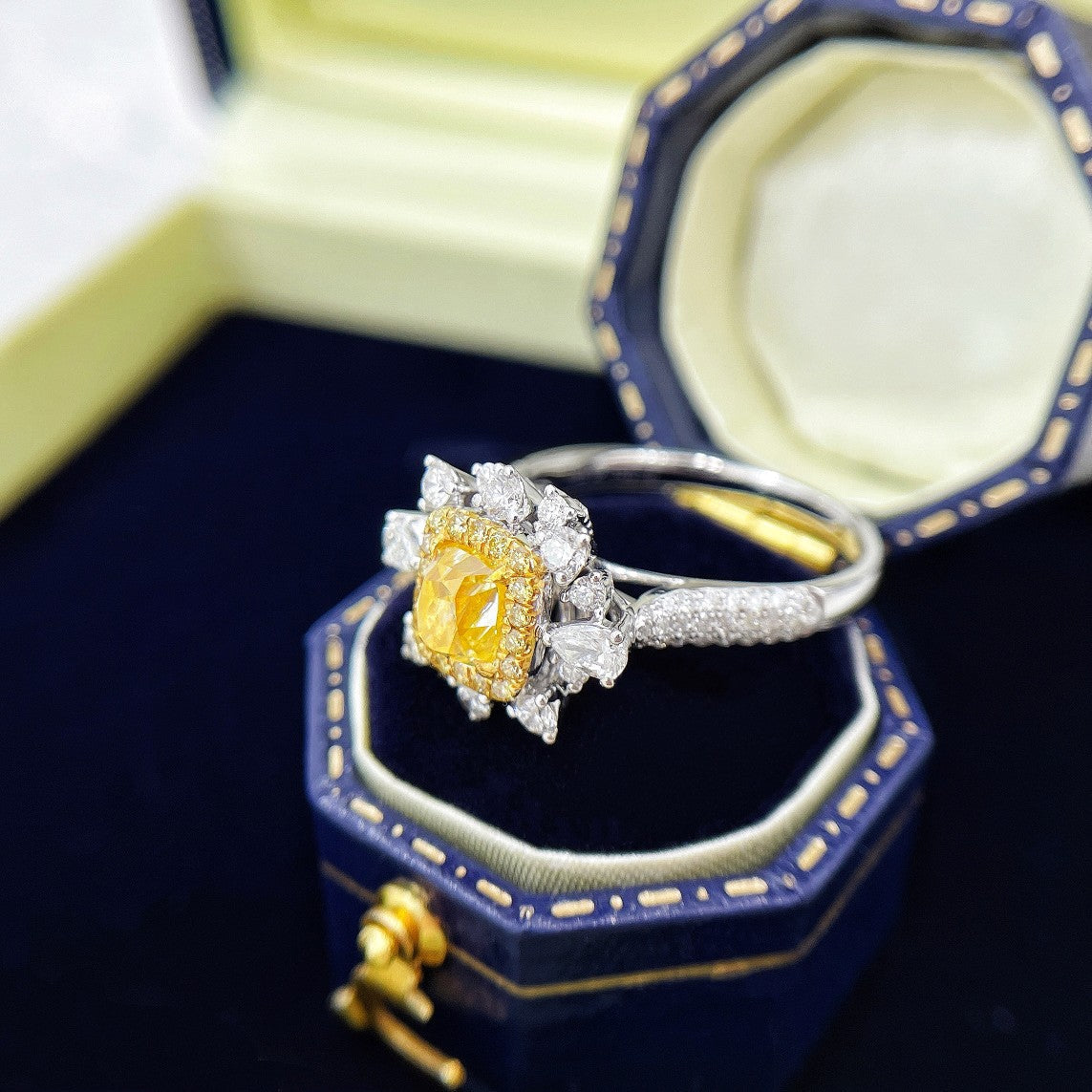 18K Yellow Gold Diamond Pillow-Cut High-Low Round Diamond Ring with AGL Certificate - JZ213-Y - Yellow Diamond Ring