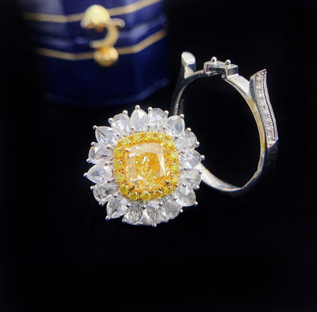 18K Yellow Gold Diamond Pillow-Cut Multi-Layered Rose Work Two-Way Wear Jewelry - Yellow Diamond Ring