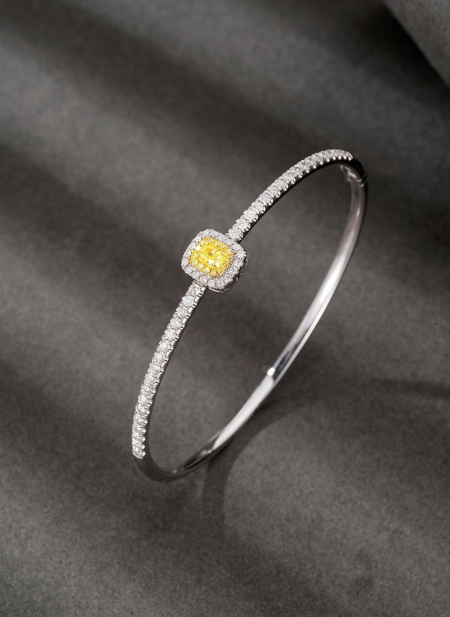 18K Yellow Gold Diamond Pillow Shape Cluster Bracelet - Luxurious Jewelry - Yellow Diamond Bracelet