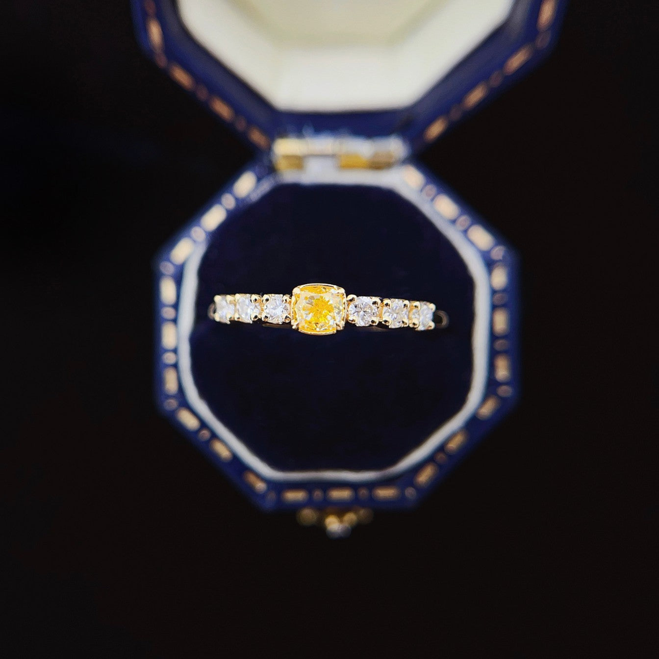 18K Yellow Gold Diamond Pillow Shape Round Four-Claw Ring - Luxurious Jewelry - Yellow Diamond Ring