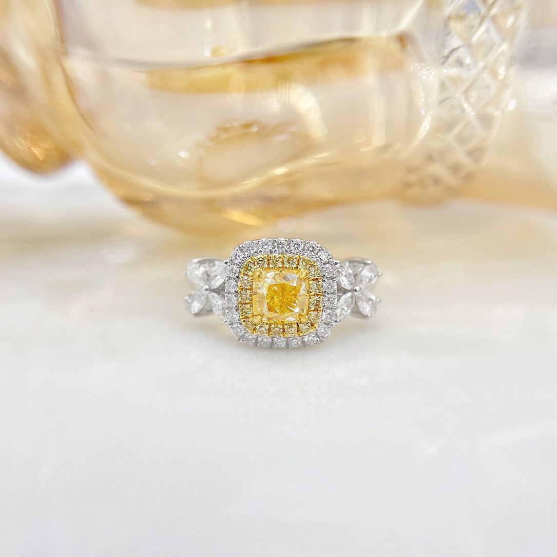 18K Yellow Gold Diamond Pillow-Shaped Bilateral Four-Leaf Row Ring - Premium Jewelry - Yellow Diamond Ring