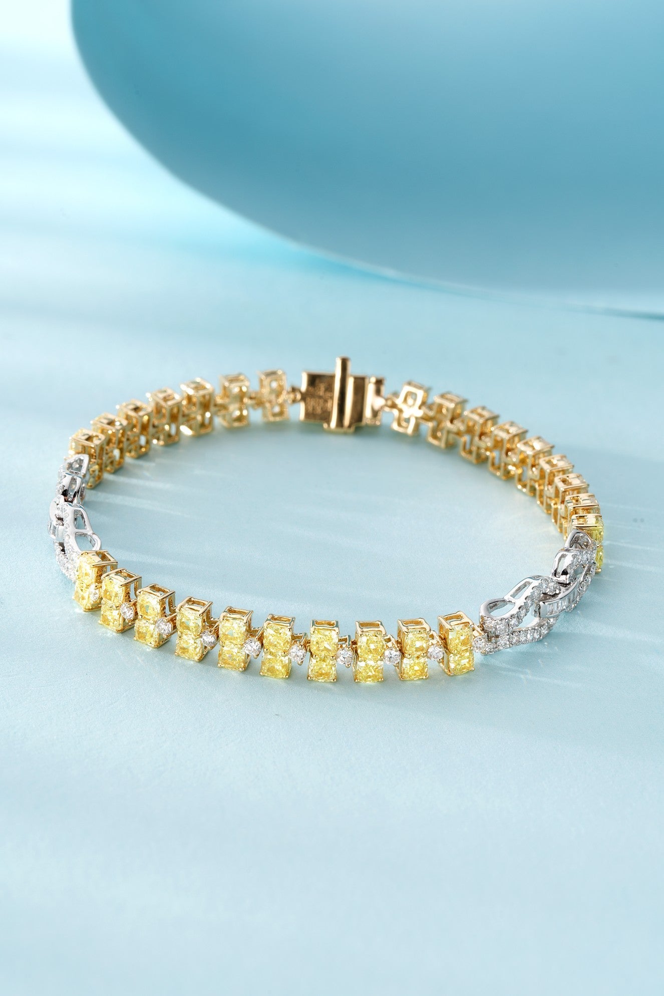 18K Yellow Gold Diamond Pillow-Shaped Bracelet - Luxury Jewelry - Yellow Diamond Bracelet