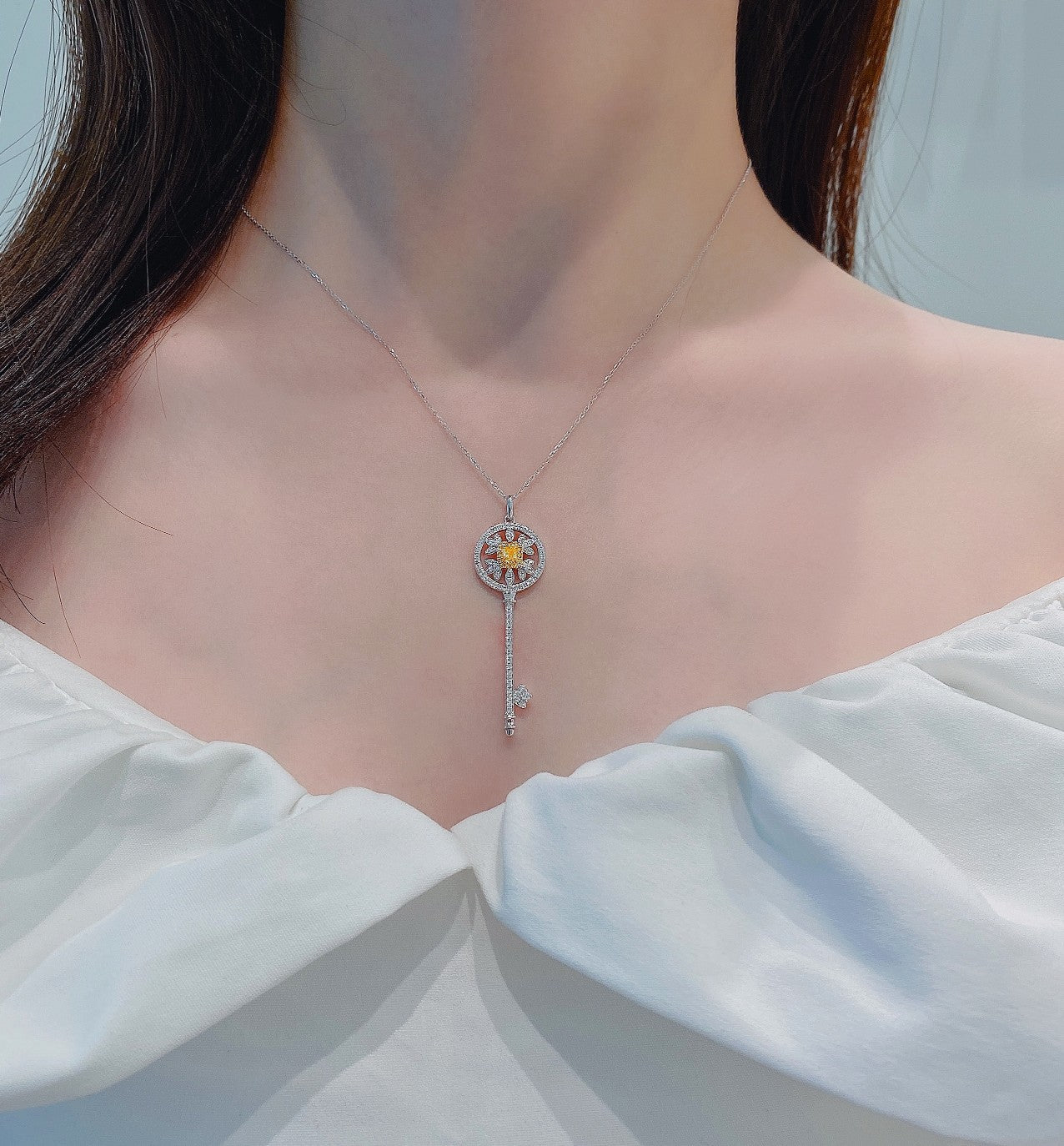 18K Yellow Gold Diamond Pillow-shaped Clover Necklace - Yellow Diamond Necklace