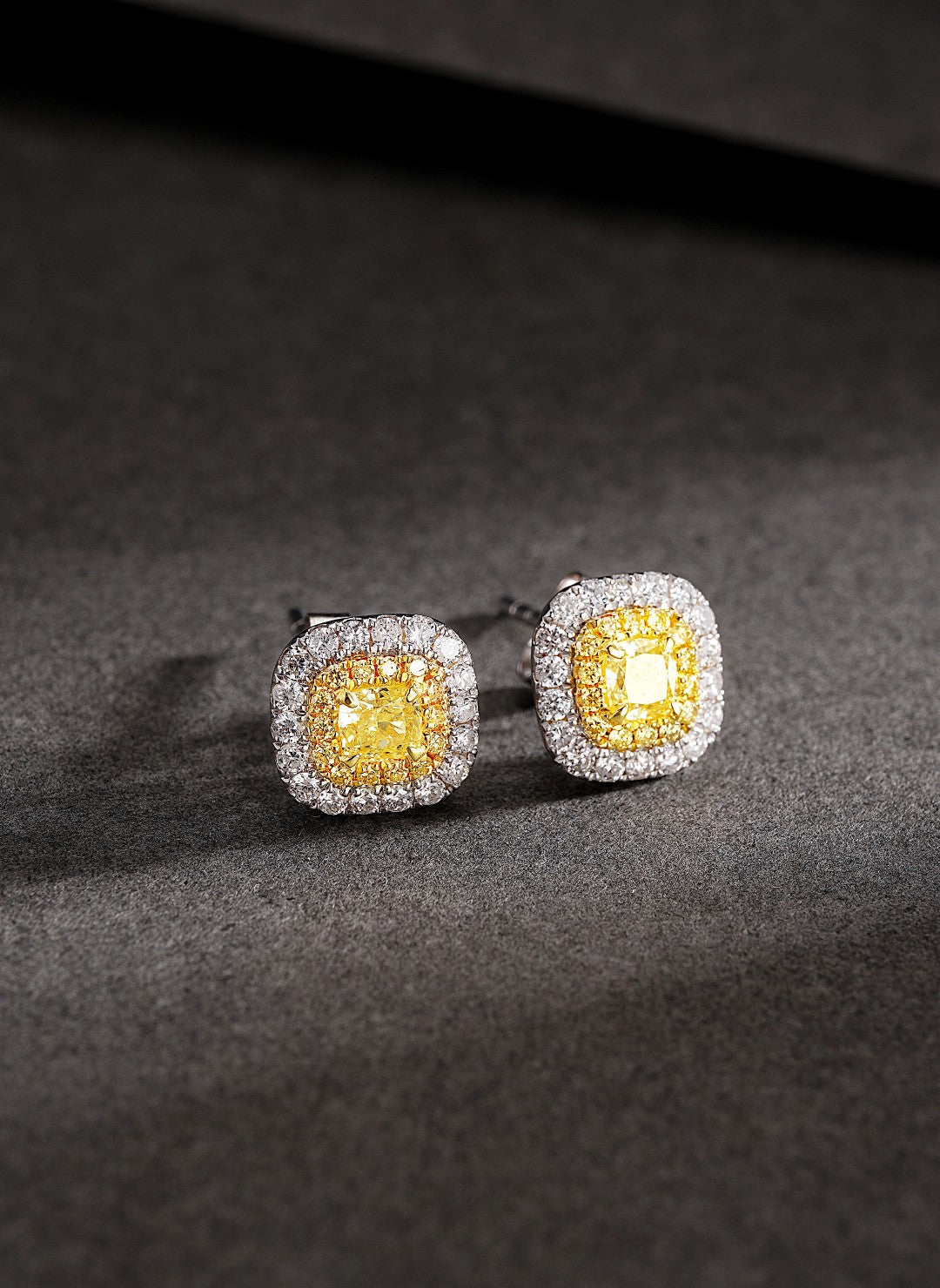 18K Yellow Gold Diamond Pillow-shaped Earrings - Luxury Jewelry - Jeweler.Jewelry