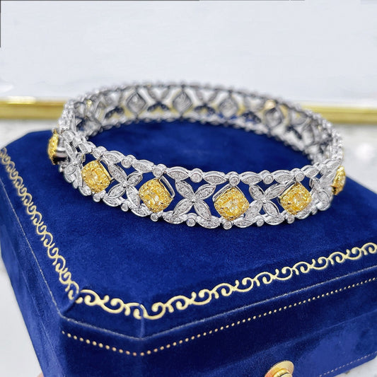 18K Yellow Gold Diamond Pillow-Shaped Four-Leaf Clover Bracelet - Luxurious Jewelry Piece - Yellow Diamond Bracelet