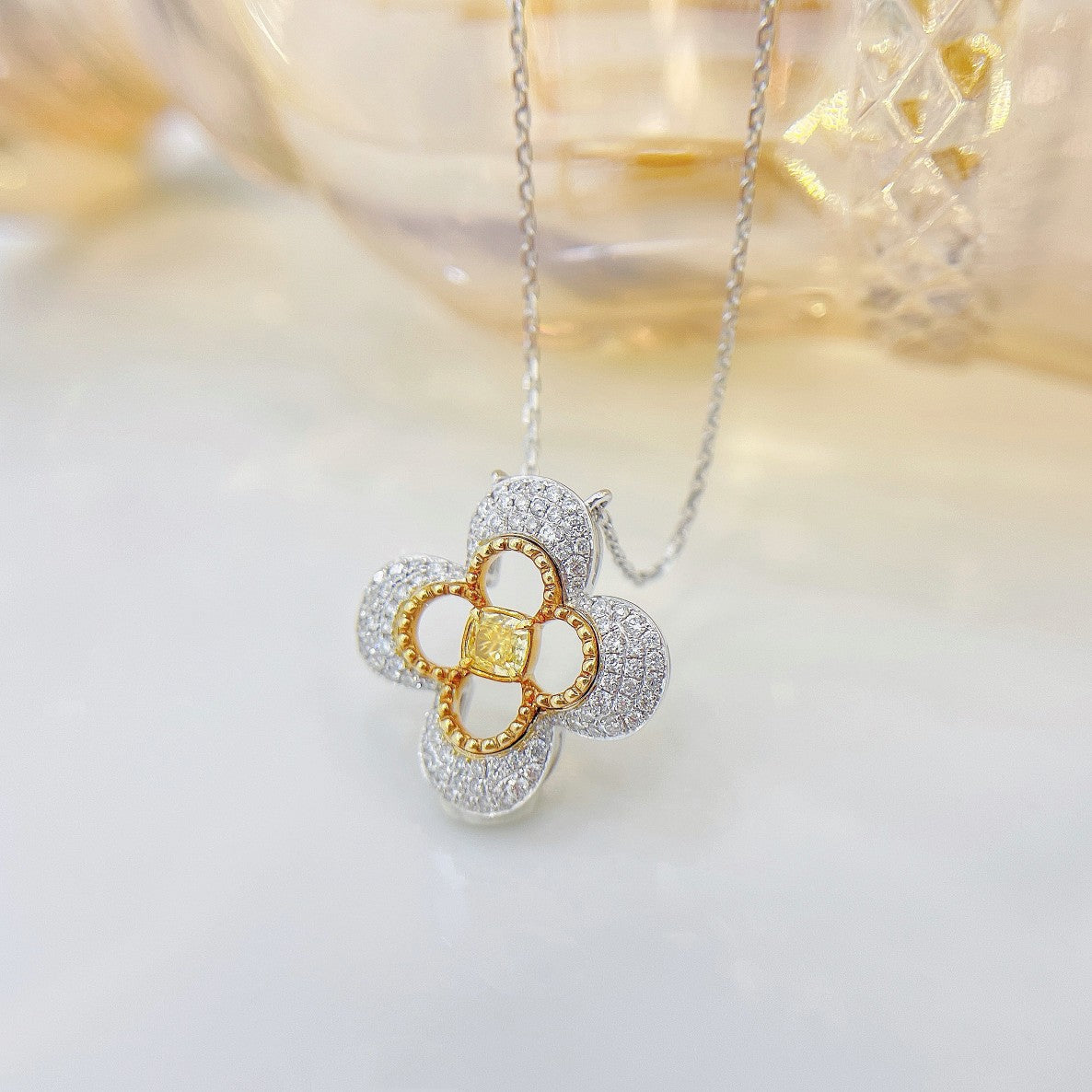 18K Yellow Gold Diamond Pillow-shaped Four-Leaf Clover Necklace - Yellow Diamond Necklace