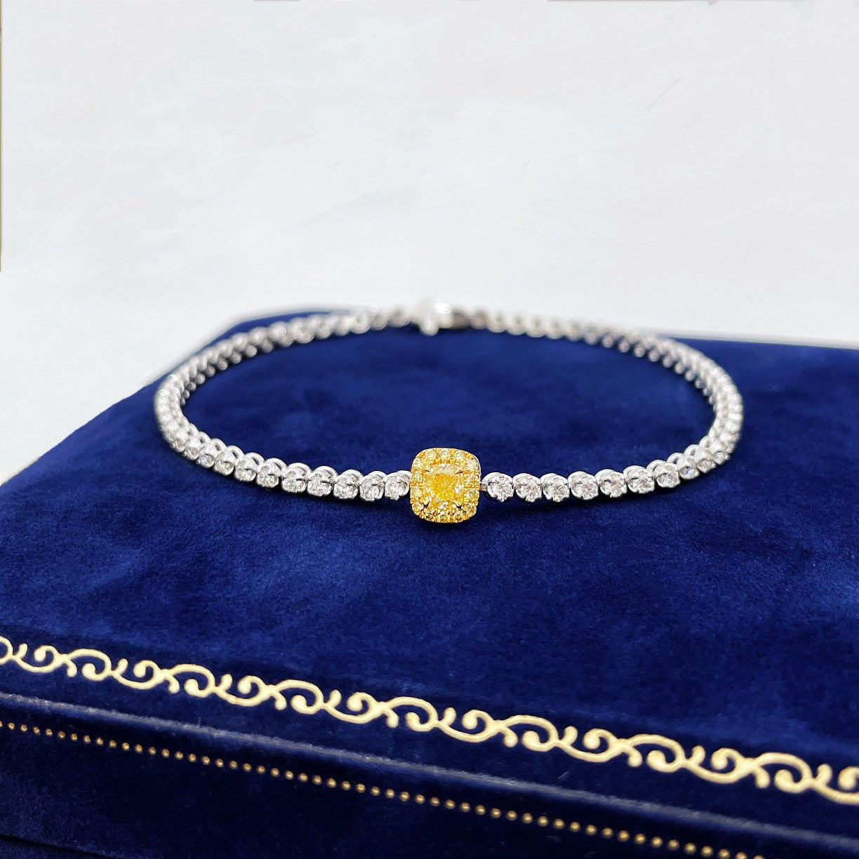 18K Yellow Gold Diamond Pillow-Shaped Full Diamond Bracelet - Yellow Diamond Bracelet